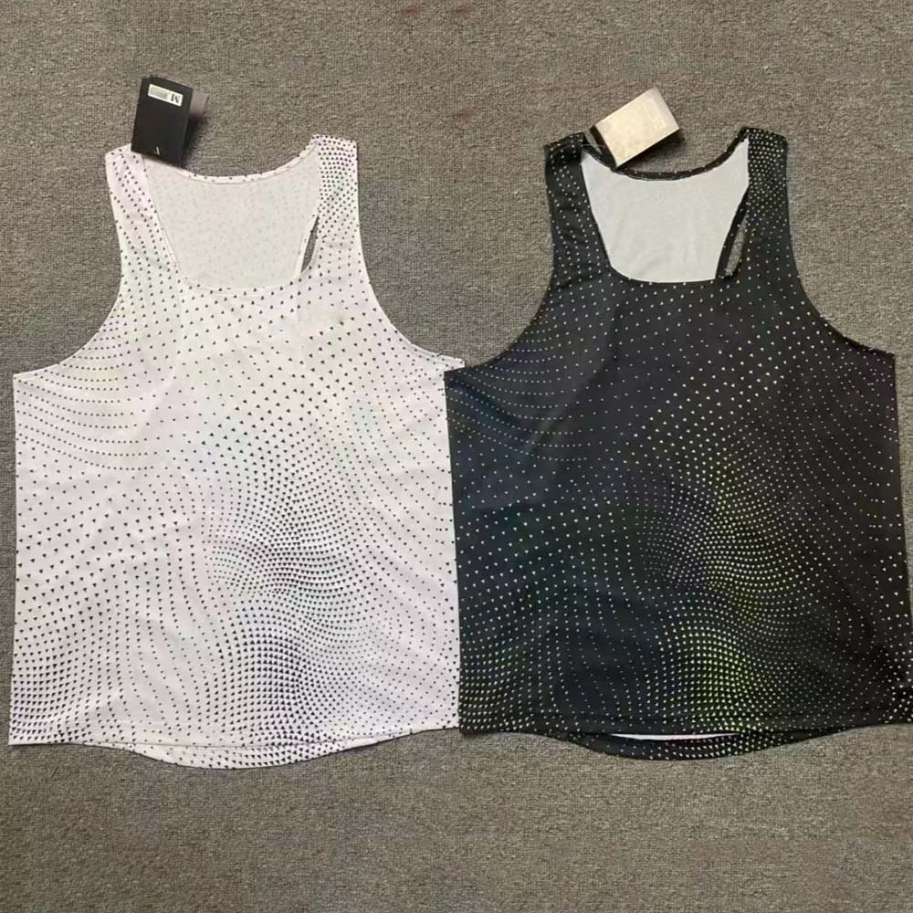 قميص رياضي للرجال ، قميص للياق - مراجعة Crossfit Vest وسعره